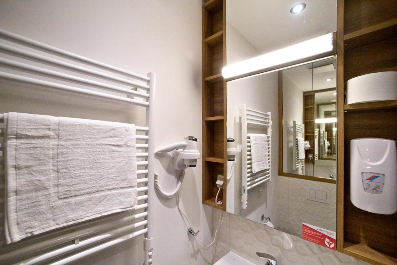 Wolska Residence Serviced Apartments Warsaw Exterior photo